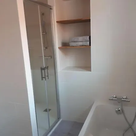 Les Palmiers. Charme, Et Massage En Vignoble Nantais